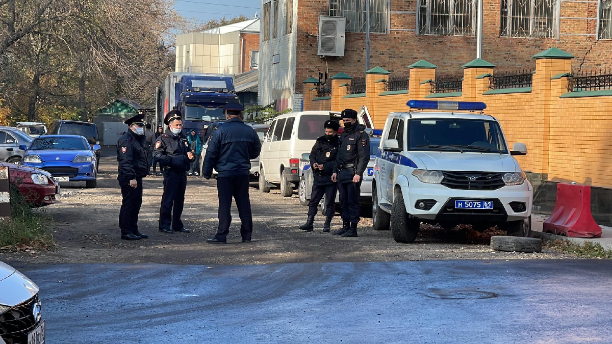 В окупованому Криму біля суду затримали 30 людей, які чекали оголошення вироку
